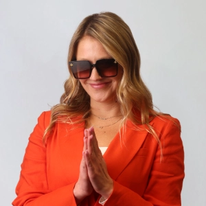 Kelly McLean, Director of Sales at Sunline Global wearing sunglasses