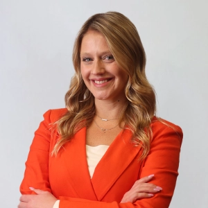 Kelly McLean, Director of Sales at Sunline Global